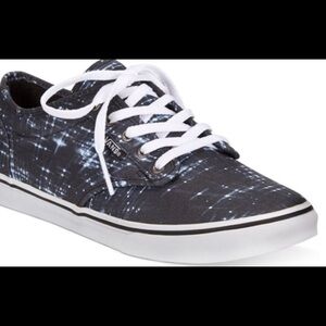 Vans Ladies blue Atwood Low Shooting Stars size 8